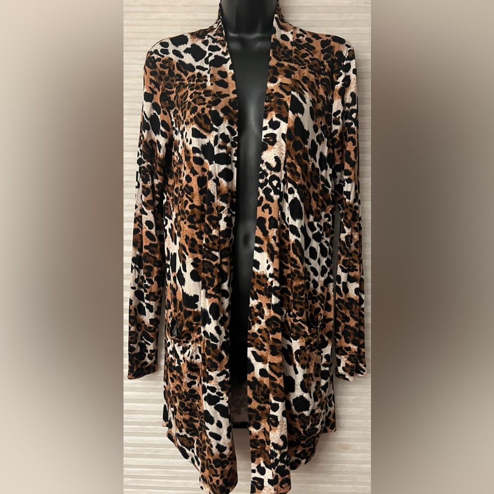 NWOT Zenana Leopard Print Mid-Thigh Slouchy Pocket Open Cardigan  Size SMALL